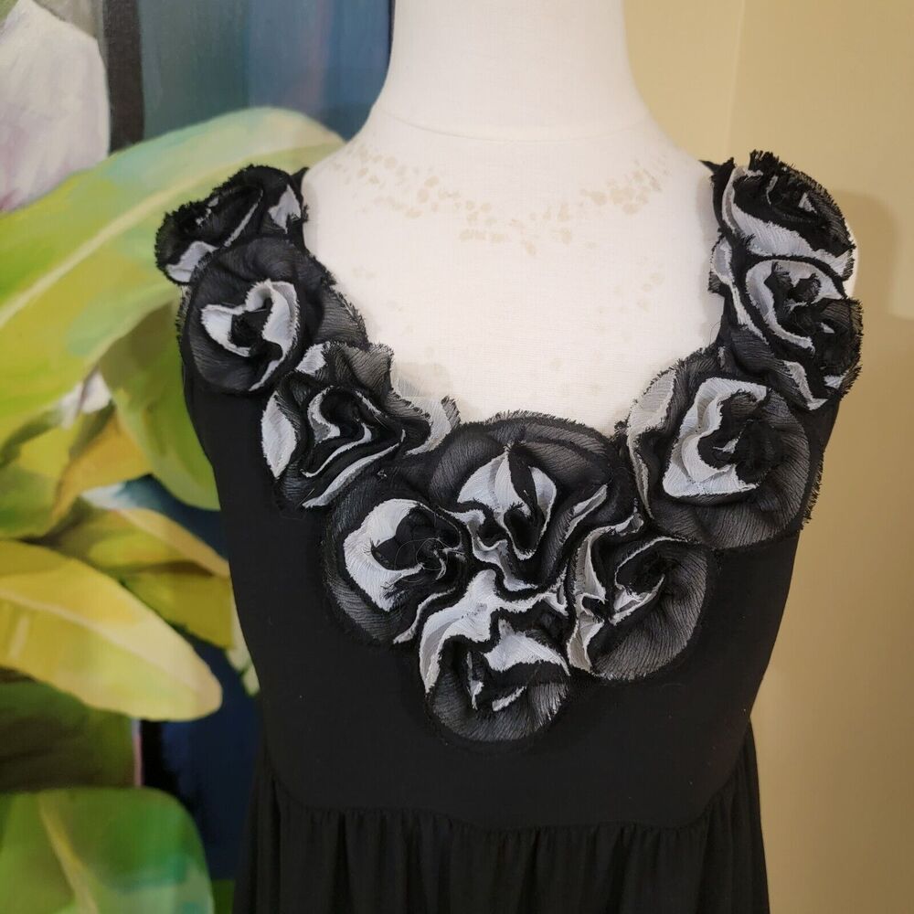 Nic&Dom Medium Black Empire Waist Rosette 3D Neckline Maxi Dress Old Hollywood